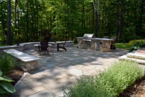 Outdoor kitchen area in NH